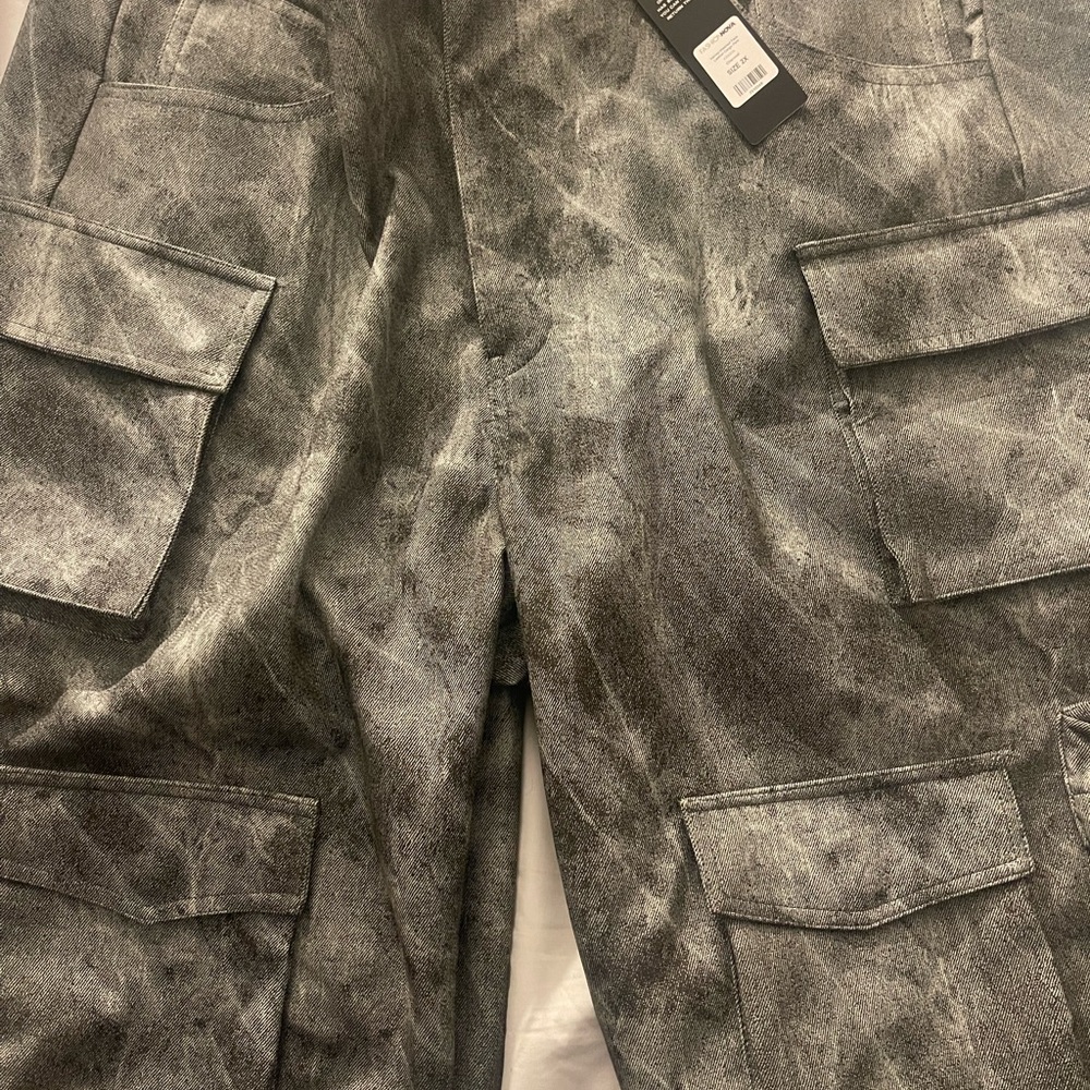 Harvey washed Faux Leather cargo pant - Picture 2 of 2